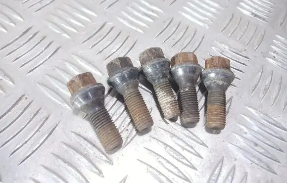 Nuts/bolts