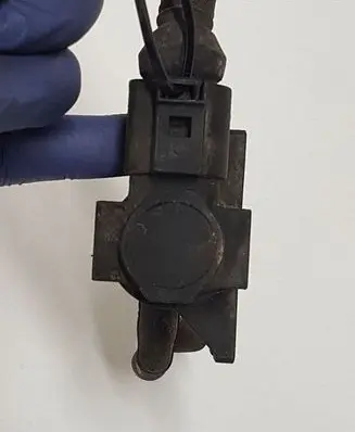 Skoda Superb B5 (3U) Turbo solenoid valve 1J0906627A 72290325 04T224
