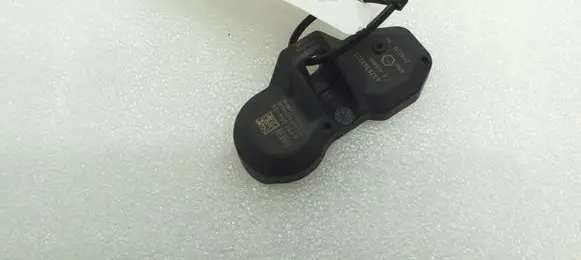 BMW 5 F10 F11 Tire pressure sensor 6790054 4028363237