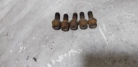 Opel Vectra C Nuts/bolts 