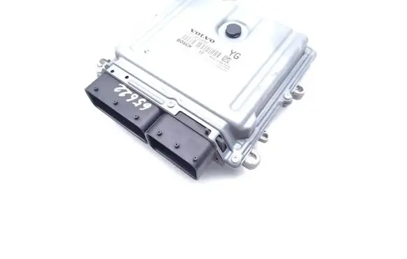 Volvo S60 Engine control unit/module 31303388 0281015286