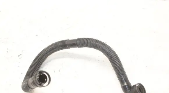 Audi A4 S4 B7 8E 8H Breather hose/pipe 06F103235