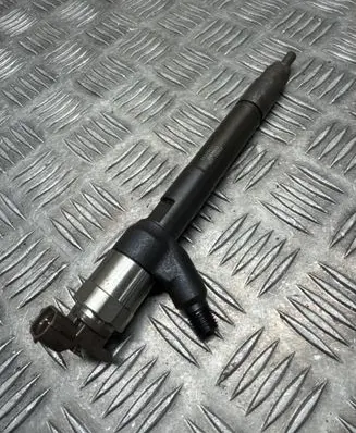 Fuel injector