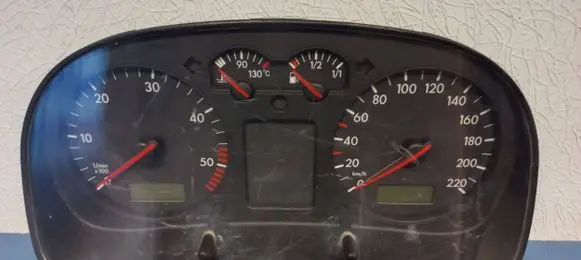 Volkswagen Golf IV Speedometer (instrument cluster) 1J0919881D 0263611024 000731114558299