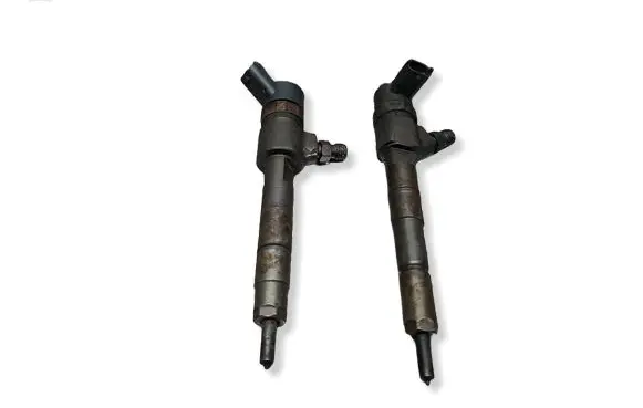 Opel Zafira B Fuel injector S27624890 0445110276