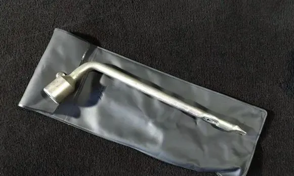 Mitsubishi Space Star Tool set 
