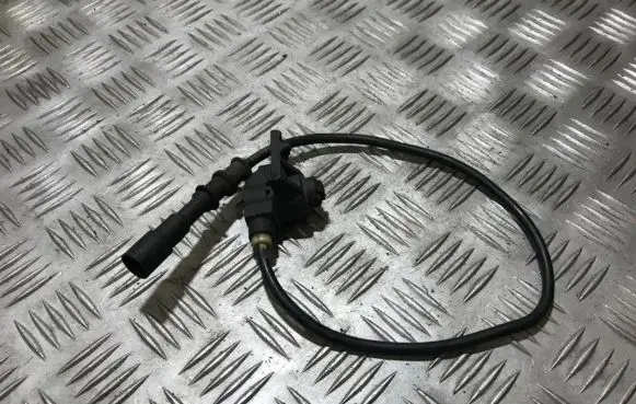 Opel Vectra A ABS brake wheel speed sensor 90464008 340604059007