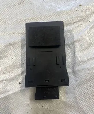 Peugeot 1007 Door control unit/module 1400047280 42802424