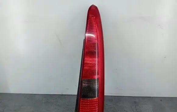 Ford Fusion Rear/tail lights 2S6113N004AD