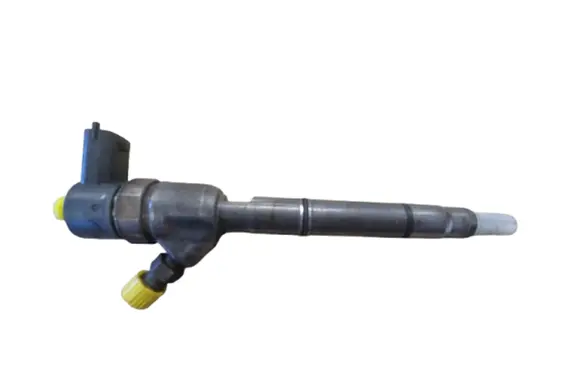 Hyundai Matrix Fuel injector 338002A400