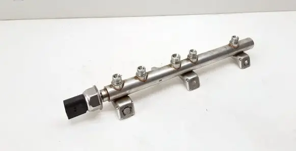 BMW 1 E81 E87 Fuel main line pipe 7562474 13537562474