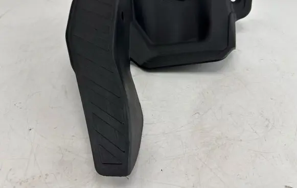 Audi A3 S3 8V Foot rest pad/dead pedal 8V2863129B