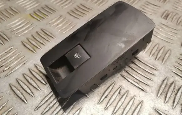 Opel Insignia A Electric window control switch 13301886