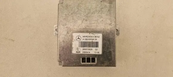 Mercedes-Benz CLS C219 Phone control unit/module A2038208085