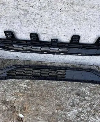 Volkswagen Up Front bumper lower grill 1S0853677F