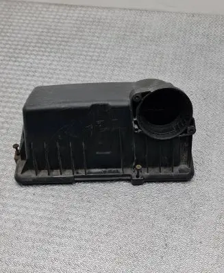 Peugeot 5008 Air filter box cover 9657982380
