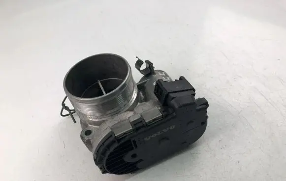 Volvo V70 Throttle valve 31216665