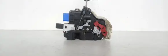 Volkswagen Phaeton Front door lock PA6630FV