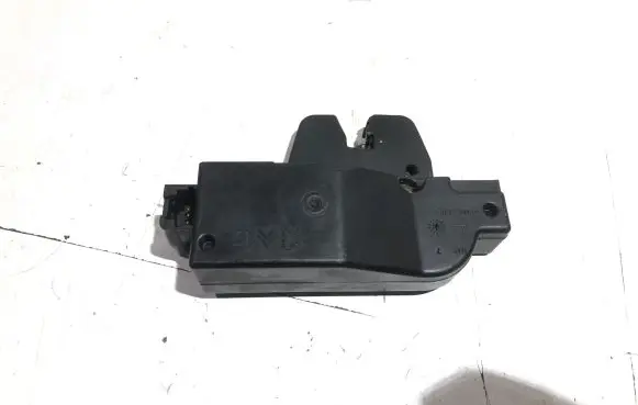 Peugeot 307 CC Loading door lock 9657614680