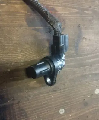 Chrysler Town u0026 Country V Camshaft position sensor 05029808AD