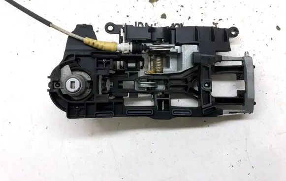 Front door exterior handle/bracket