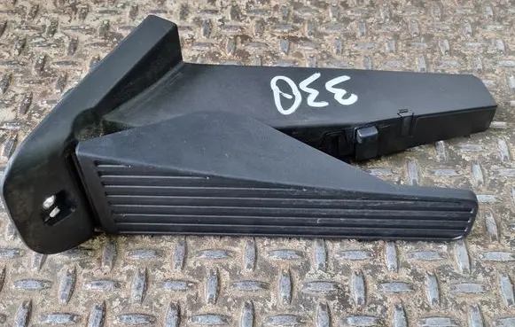 Volvo XC60 Accelerator throttle pedal 32269124