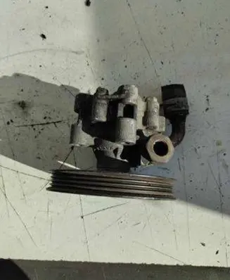 Peugeot Expert Power steering pump