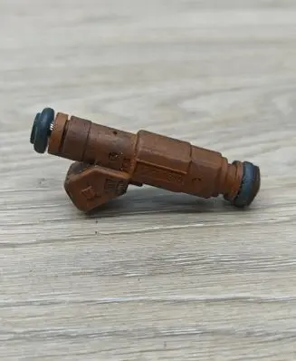 Volvo XC90 Fuel injector 9186340