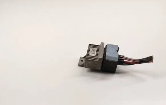 Nissan NV400 Glow plug pre-heat relay 110678071R PDR812
