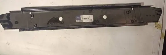 Mercedes-Benz G W463 2nd Gen Engine mounting bracket A4636300440
