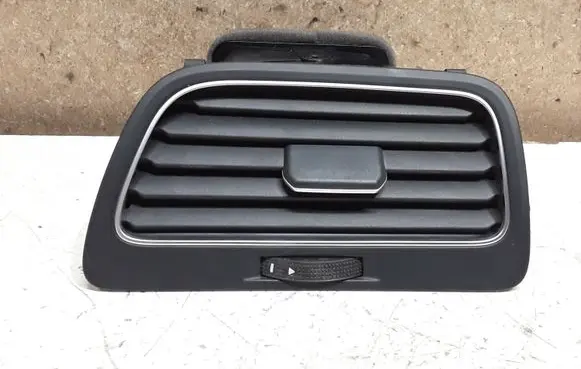 Volkswagen Golf VII Dashboard side air vent grill/cover trim 5G1819704R 5G1819710 5G1819248