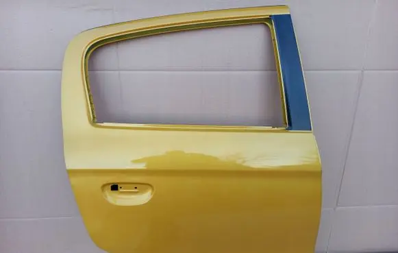 Mitsubishi Space Star Rear door