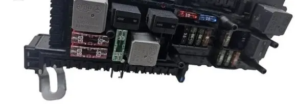 Mercedes-Benz E W212 Fuse module A2129009922
