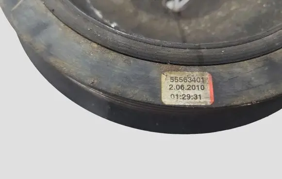 Opel Insignia A Crankshaft pulley 55563401