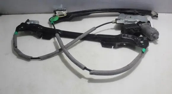 Front window lifting mechanism without motor