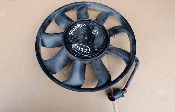 Volkswagen Touareg III Electric radiator cooling fan 8W0959455AB