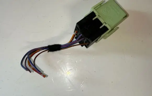 BMW 3 E46 Other relay 8373700
