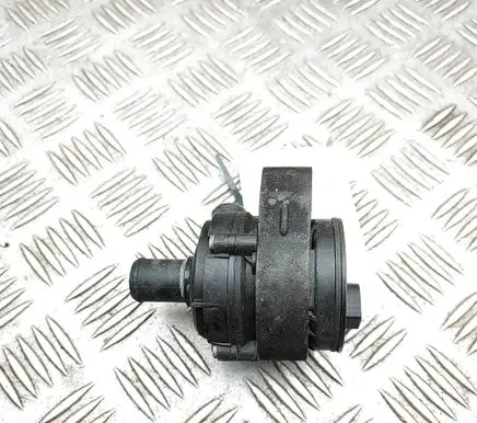 Mercedes-Benz CLA C117 X117 W117 Electric auxiliary coolant/water pump A2118350364 0392023000