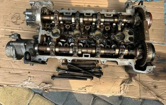 Opel Insignia A Engine head 12604623