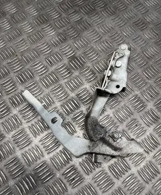 Mercedes-Benz A W176 Engine bonnet/hood hinges A1768800328