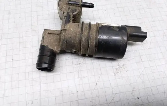 Peugeot 407 Windscreen/windshield washer pump 9643447980