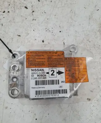 Nissan Primera Airbag control unit/module 0285001420