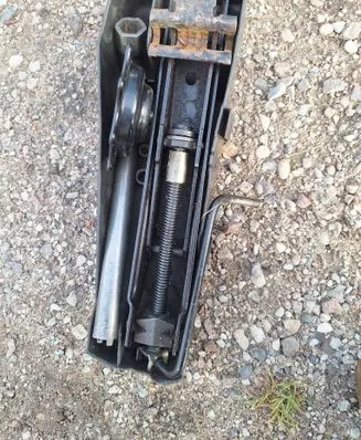 Volkswagen Golf II Lift Jack 191012115