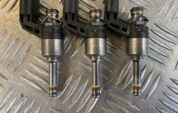Volkswagen PASSAT B6 Fuel injectors set 03H906 03H906036