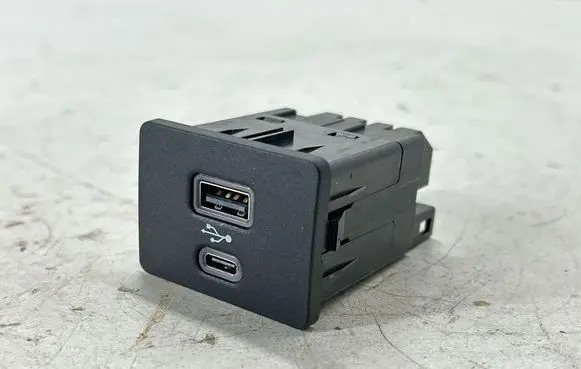 Ford Escape IV USB socket connector ML3T14F014AC