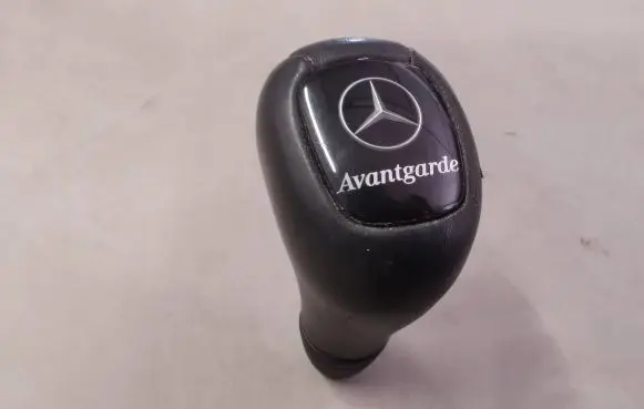 Mercedes-Benz CLK A208 C208 Gear lever shifter trim leather/knob AVANGARD