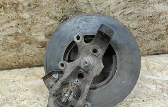 Jaguar XJS Front wheel hub spindle knuckle
