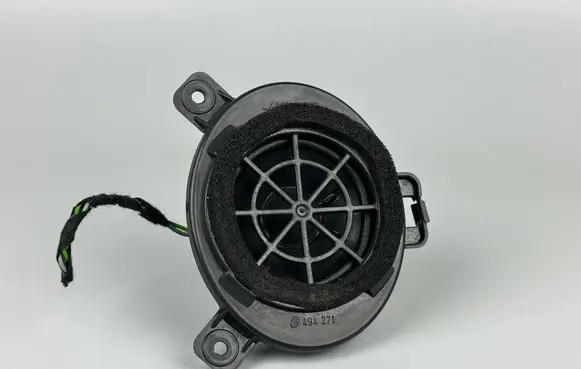 Audi Q7 4M Subwoofer speaker 4L0035361 494071 283213001