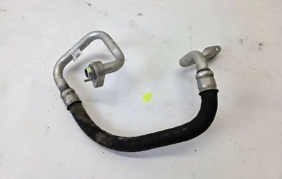 Air conditioning (A/C) pipe/hose