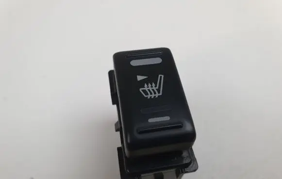 Nissan Navara D40 Seat heating switch